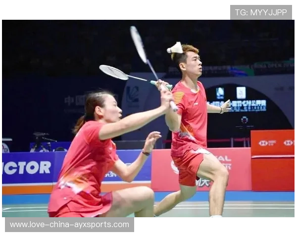 羽毛球混双战术创新，默契成制胜关键