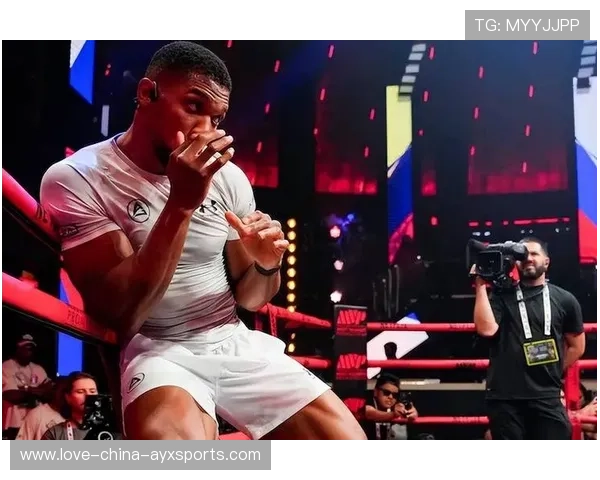 拳击重量级冠军对战成为全球收视焦点：一场力量、荣耀与商业的盛宴